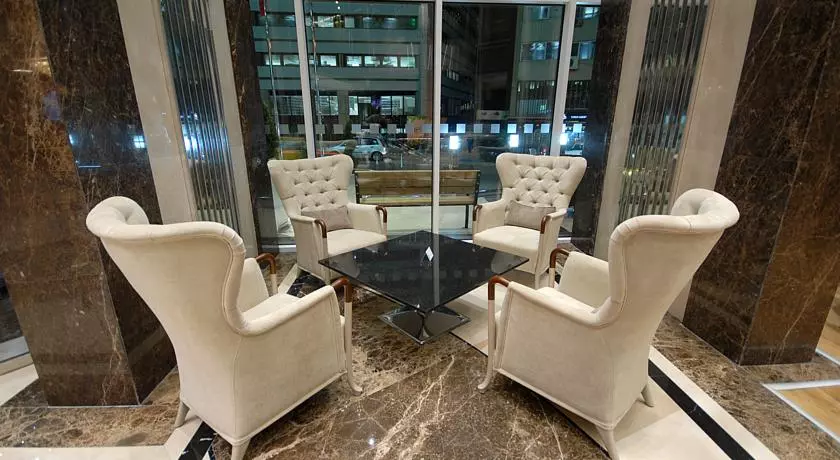 0fad044bdb82486f84c2ef920fa4e364