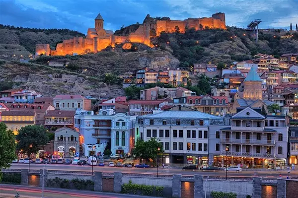 تور تفلیس ویژه بهمن ماه