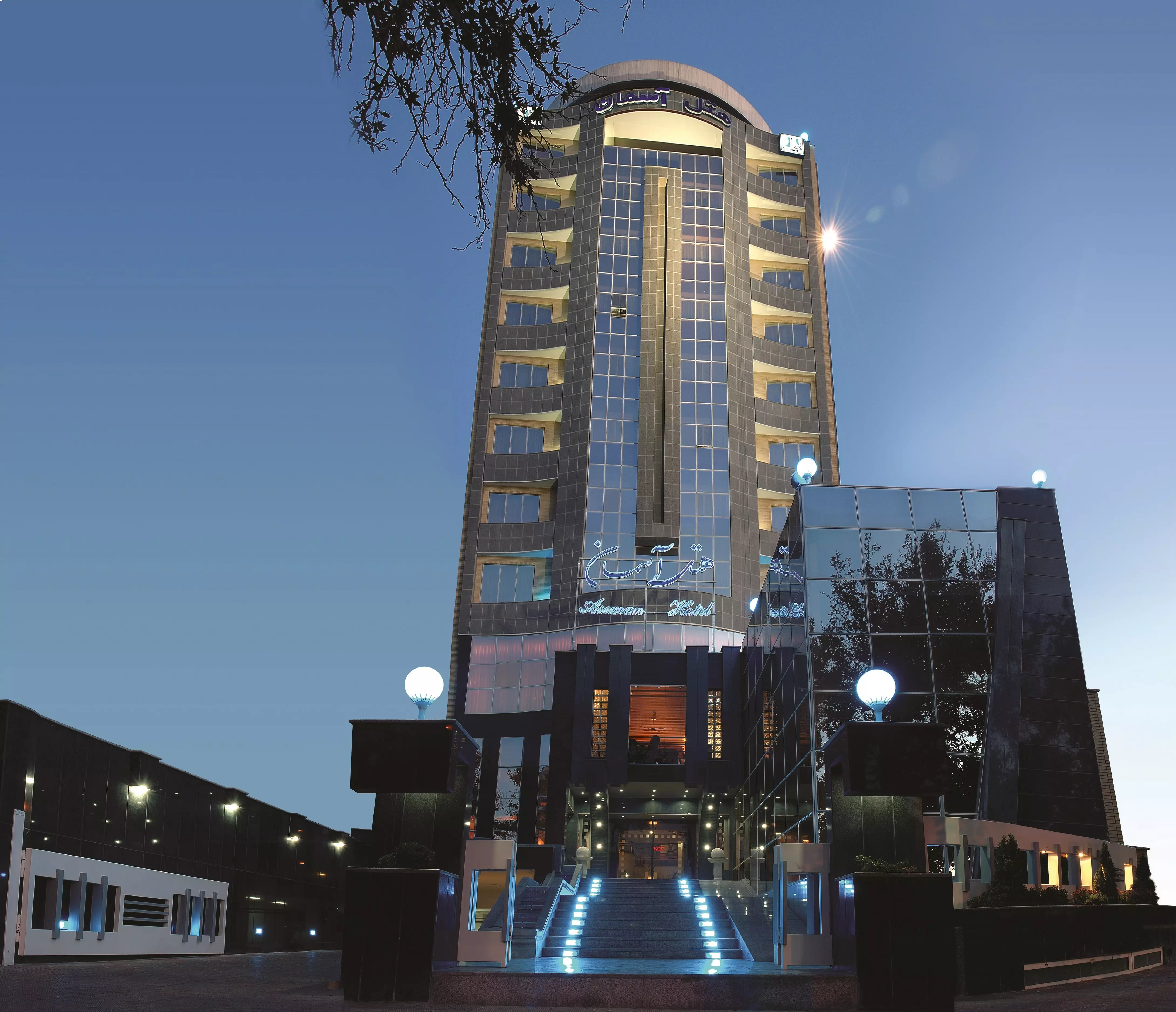 هتل آسمان اصفهان