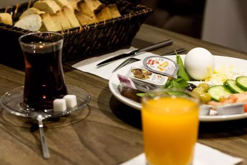 404d44a4-2c22-432d-a565-af57c7131e96