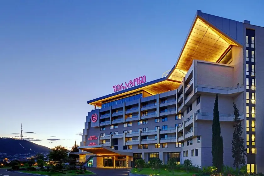 هتل شرایتون گرند تبلیسی متخی پالاس