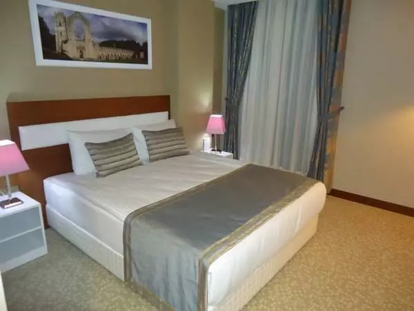 9312102-1M6ZZLK_6293