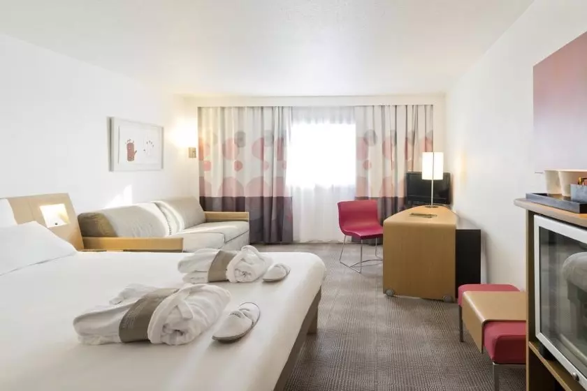 e03814e1-d5db-45bb-ad1f-7b7d31d392eb-4083