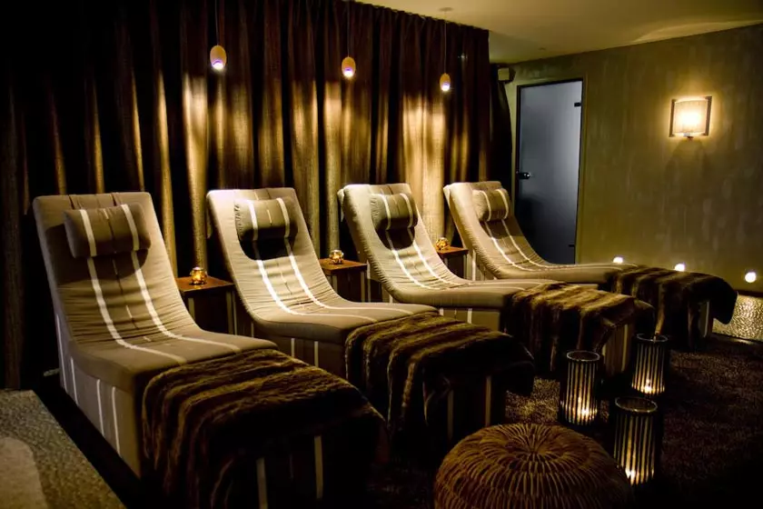 e8371bf7-a258-4b67-9675-ca959b36af58