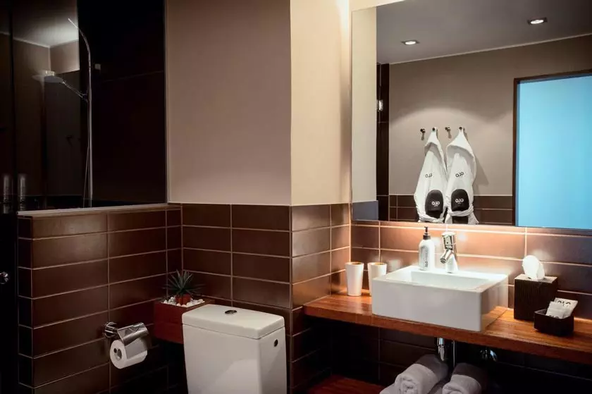 e9e49ddd-d903-4614-9ee4-a735363d839c