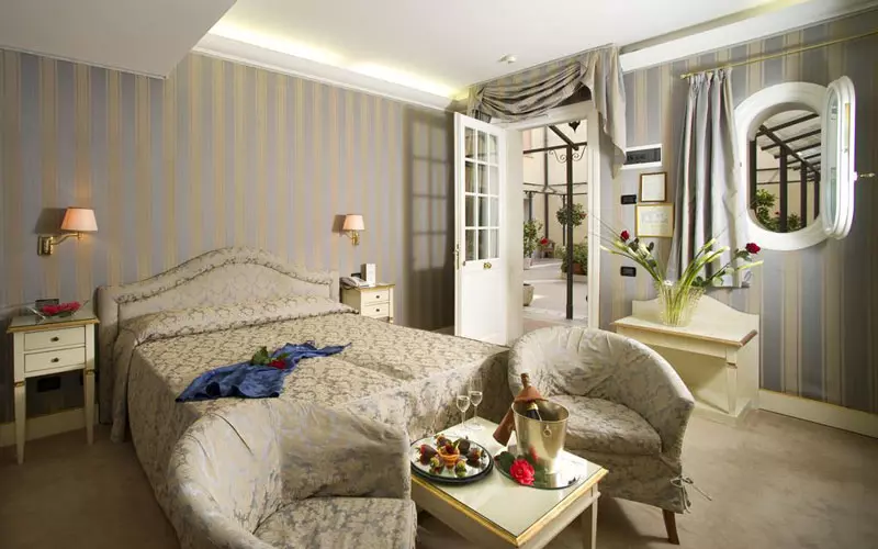 f8ef3600-e1d8-4f23-9be8-6ae81575afc5