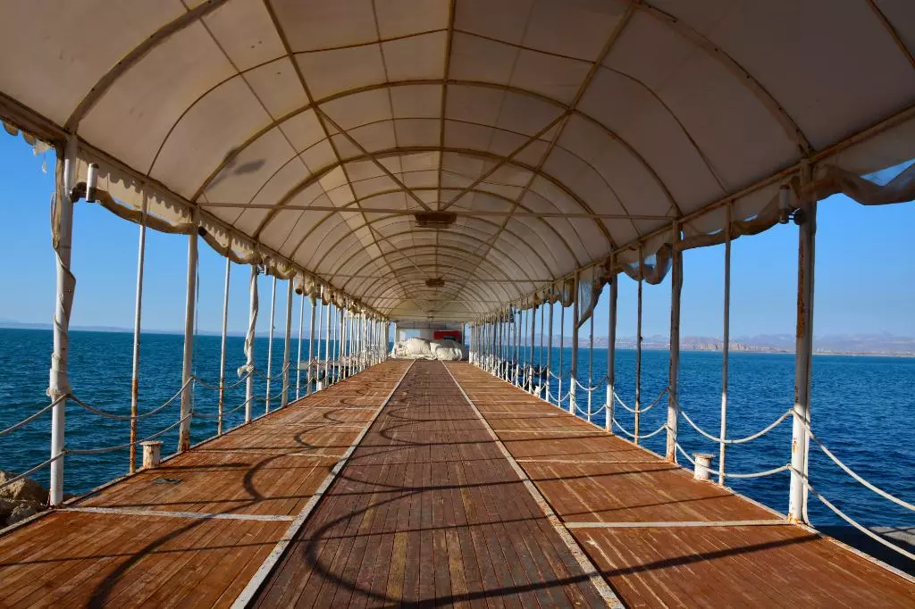 le-ponton-sur-le-lac