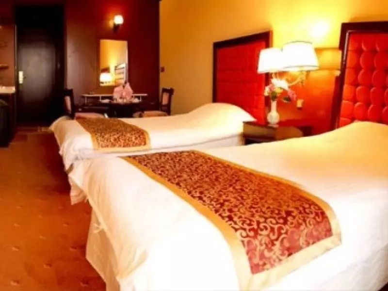 shadi-hotel-sanandaj-room-1-800x600